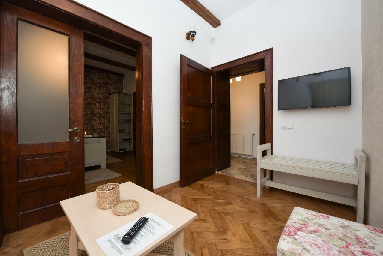 Buzoianu Residence By Holztreppe Braşov Extérieur photo
